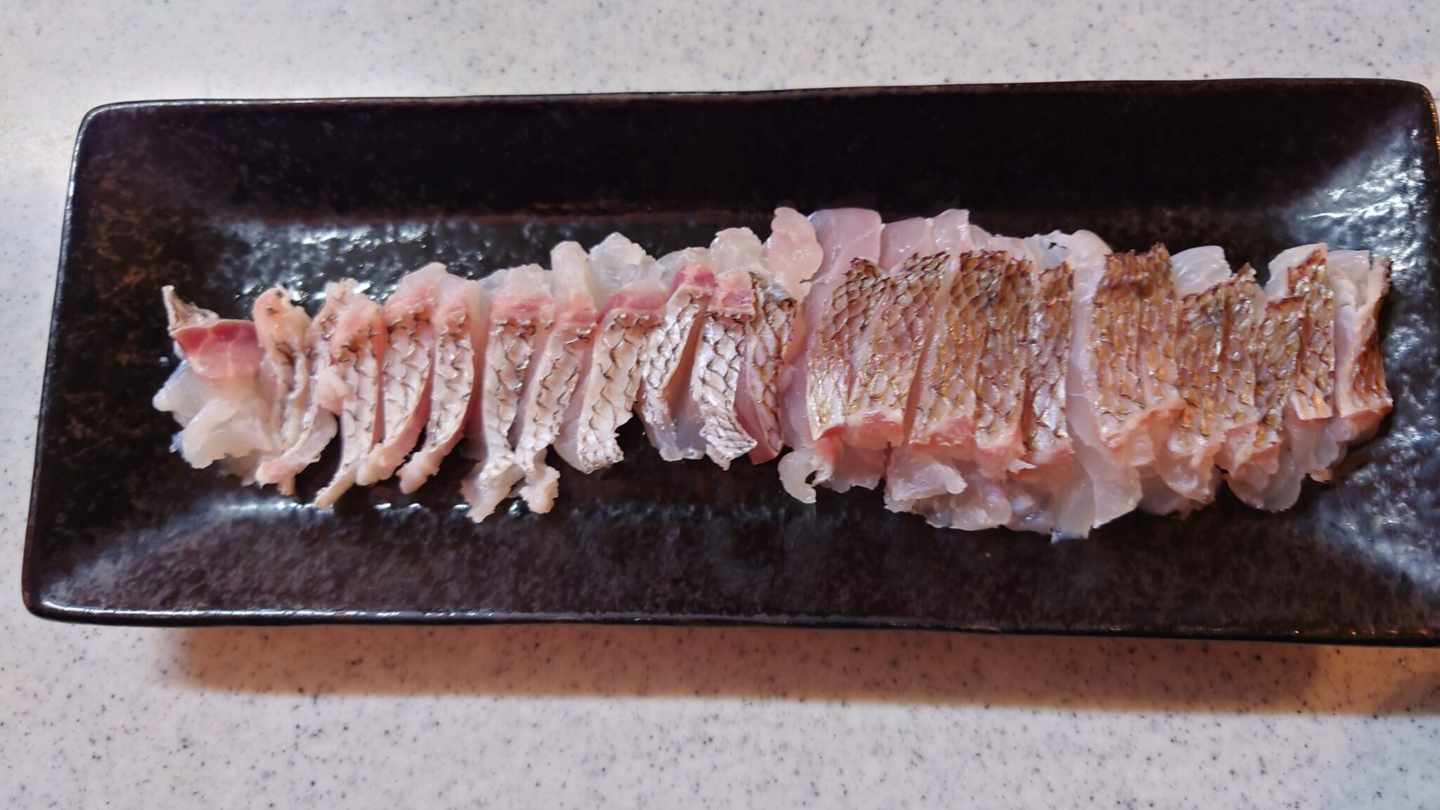 真鯛の刺身と炙りが絶品!おすすめの調味料やレシピも紹介! | ぼだいじゅJourney